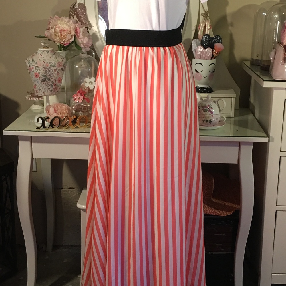 NWT Unicorn Lularoe Lucy Small
